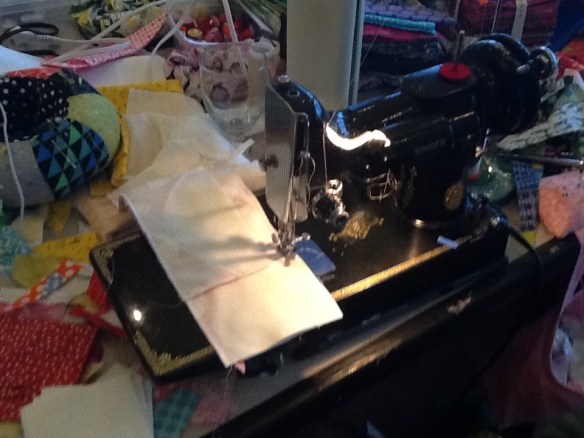 Pam's Singer Featherweight